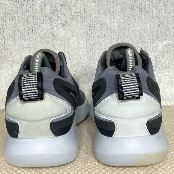 Nike Lunarsolo Women's Grey/Black Running Athletic Sneakers Shoes Size US 11 - Picture 4 of 11